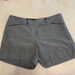 Classy Shorts 5” inseam